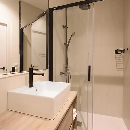 Luxury Flat Next To Gran Via Madrid Exterior photo
